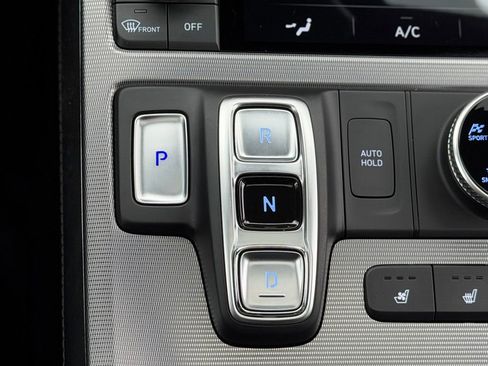 Used 2024 Hyundai Palisade Calligraphy image 25