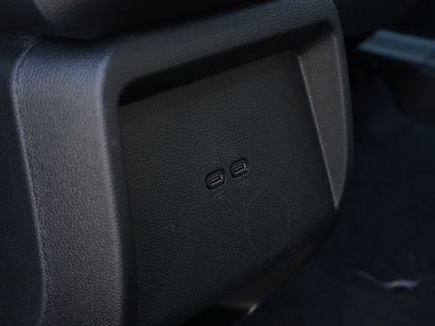 New 2026 Chevrolet Equinox EV LT image 35