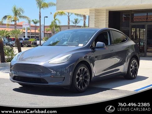 Used 2023 Tesla Model Y Long Range AWD/4WD image 1