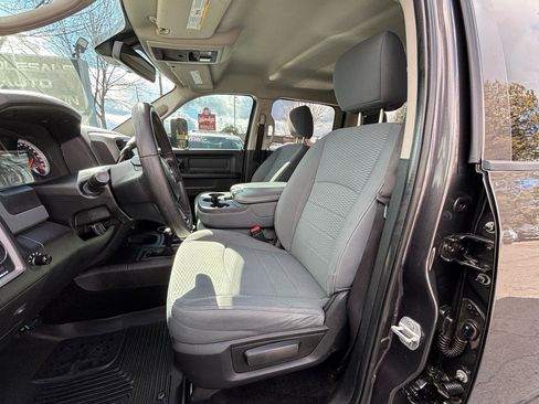 Used 2014 RAM 2500 Tradesman w/ Chrome Appearance Group image 9