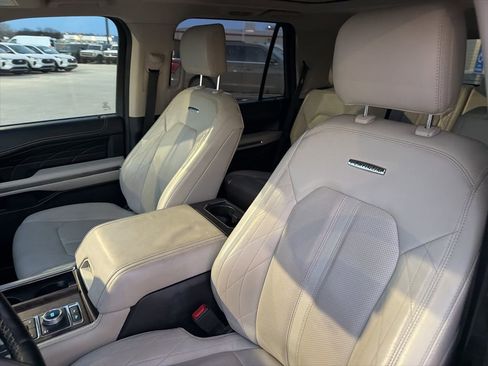 Used 2020 Ford Expedition Platinum image 13