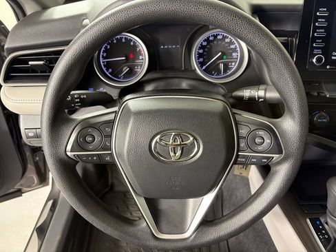 Used 2023 Toyota Camry LE image 18