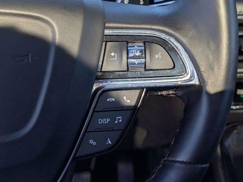 Used 2022 Lincoln Nautilus Reserve image 22