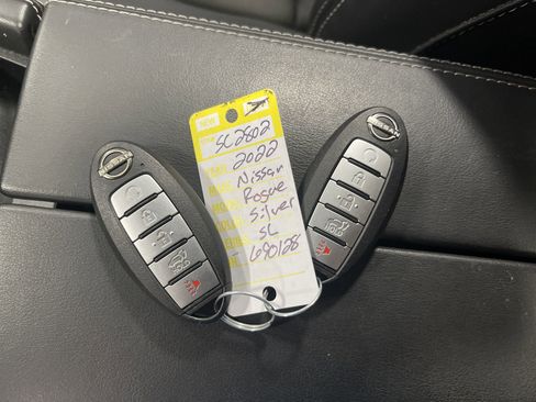 Used 2022 Nissan Rogue SL w/ SL Premium Package image 27