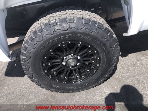 Used 2011 GMC Sierra 1500 SLE w/ Power Tech Package AWD/4WD image 24