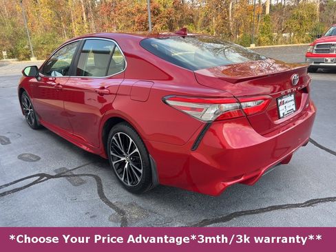 Used 2019 Toyota Camry SE image 6