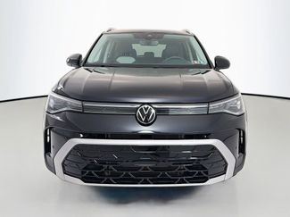 Used 2025 Volkswagen Taos SEL video 2