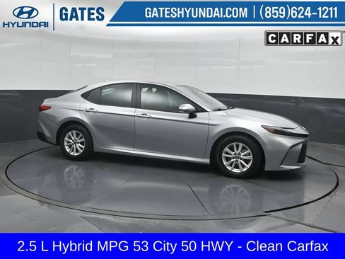 Used 2025 Toyota Camry LE FWD image 1