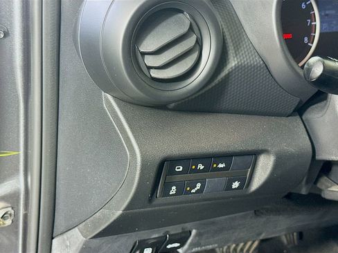 Used 2023 Nissan Kicks S image 11