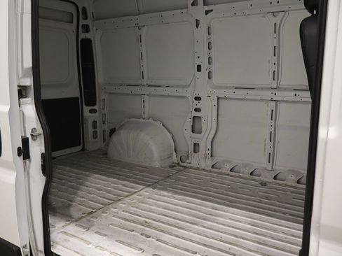 Used 2025 RAM ProMaster 2500 w/ Convenience Group FWD image 10