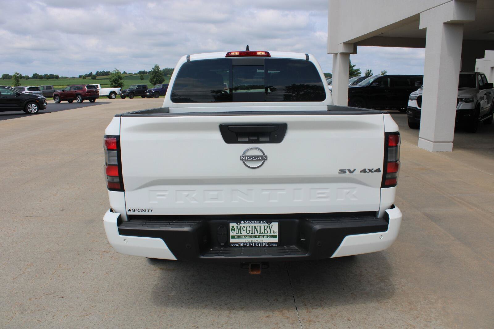 Used 2023 Nissan Frontier SV w/ SV Convenience Package AWD/4WD image 8