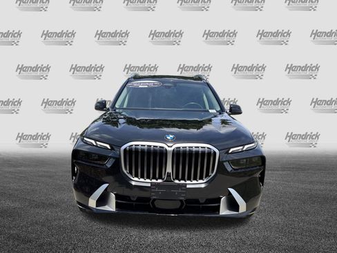 Used 2026 BMW X7 xDrive40i w/ Executive Package AWD/4WD image 3