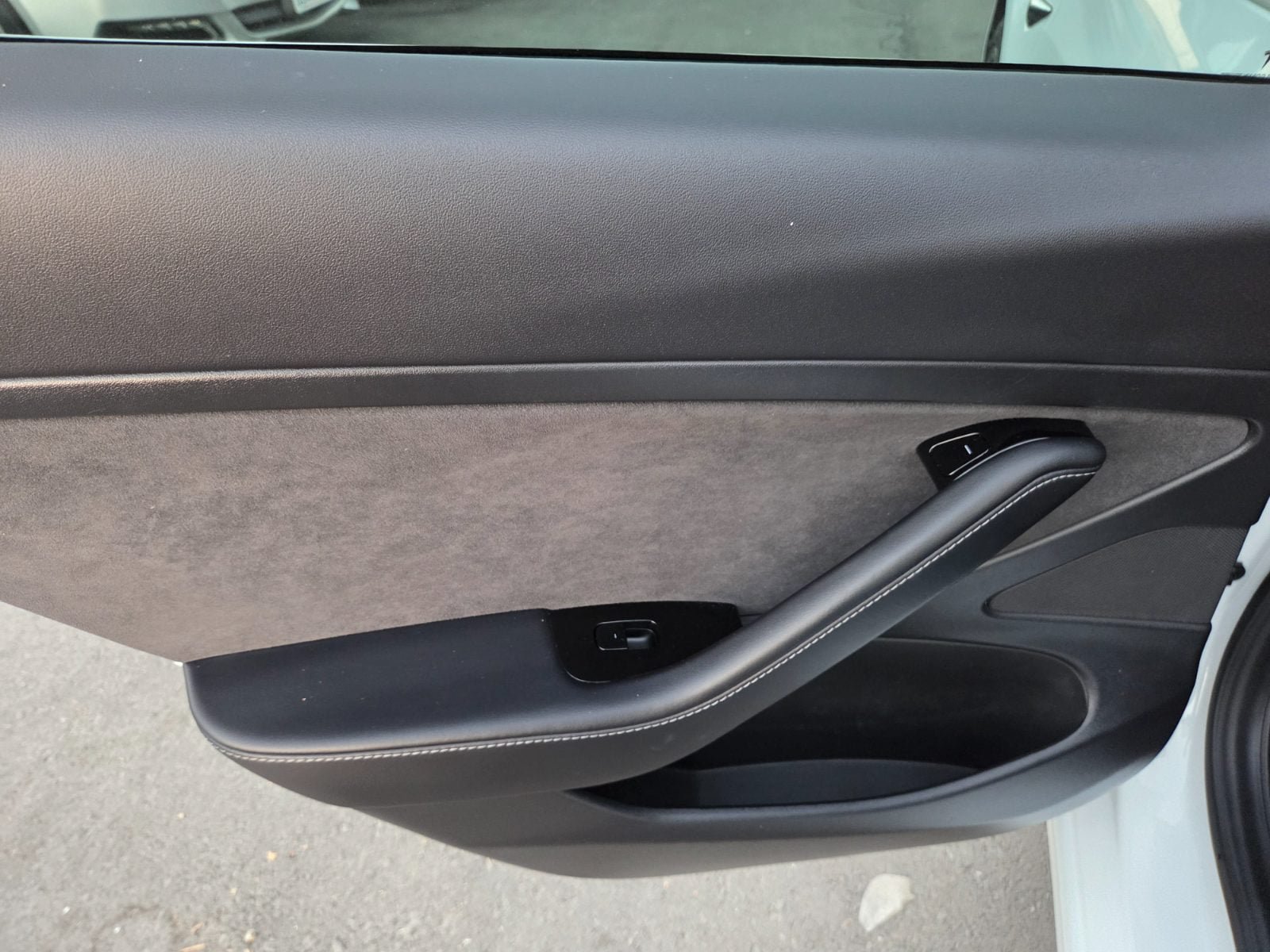 Used 2020 Tesla Model 3 Standard Range Plus RWD image 8