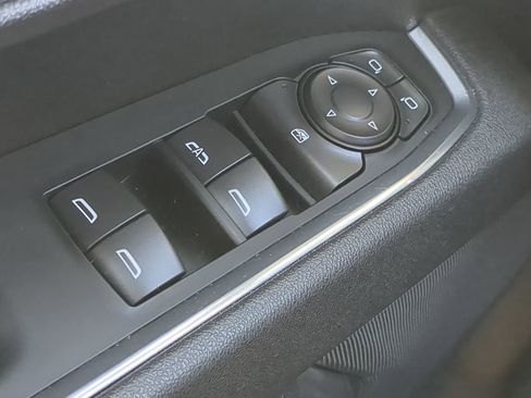 New 2025 Chevrolet Silverado 1500 LT image 24