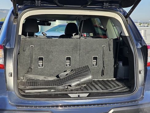 Used 2025 Subaru Ascent Onyx Edition w/ Onyx Package image 12