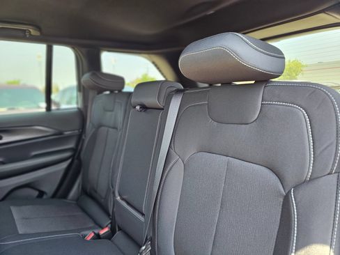 New 2026 Jeep Grand Cherokee Laredo RWD image 22