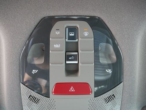 Certified 2024 Kia EV9 Land AWD/4WD image 33