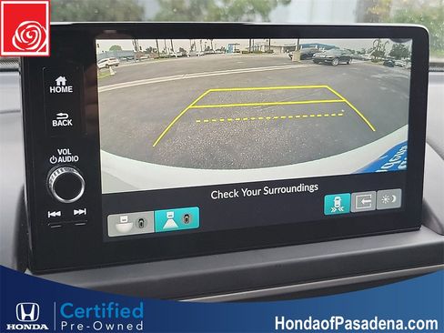 Certified 2025 Honda Pilot Black Edition image 17