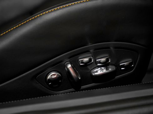 Used 2018 Porsche 911 Turbo S image 37