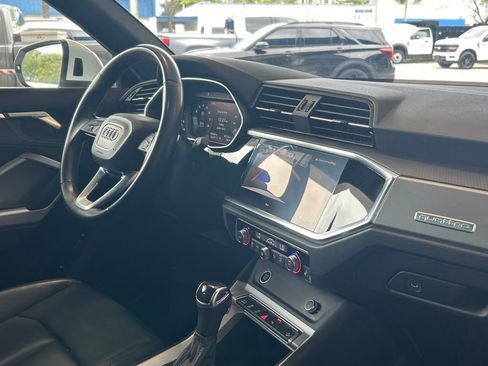 Used 2023 Audi Q3 2.0T Premium image 28