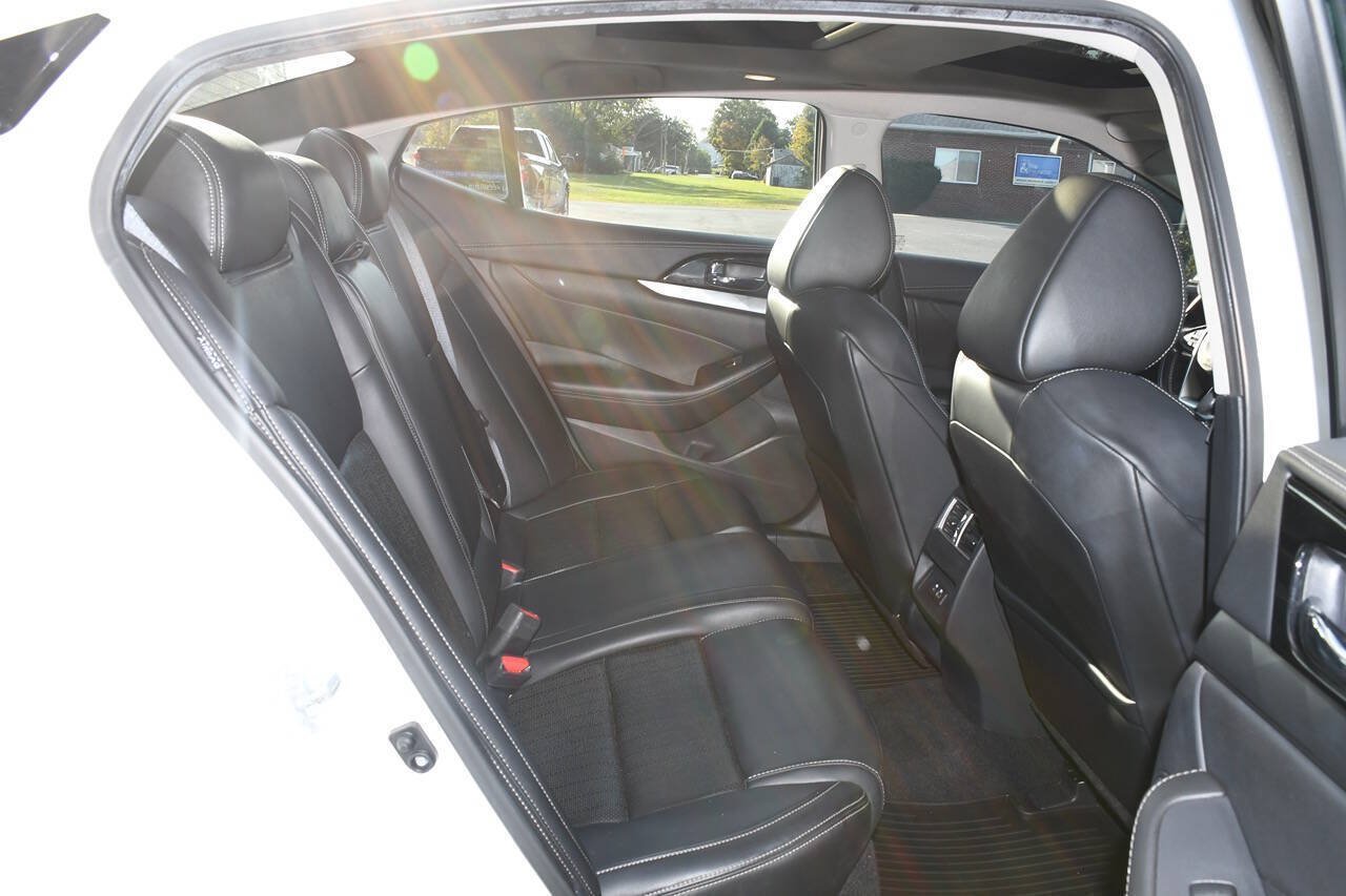 Used 2020 Nissan Maxima 3.5 SL w/ Floor Mat Group FWD image 21