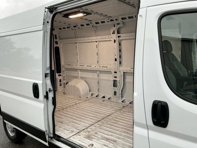 Used 2026 RAM ProMaster 2500 w/ Convenience Group FWD image 10