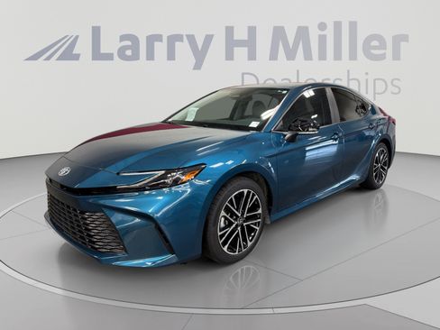 Certified 2026 Toyota Camry XLE FWD image 1