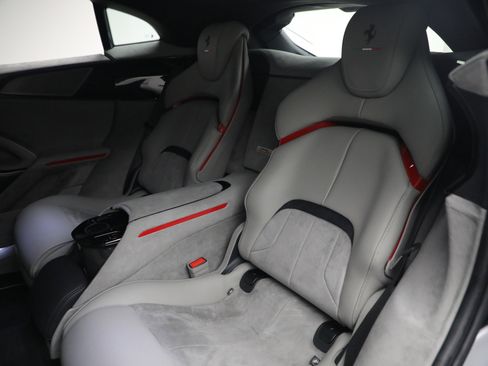Certified 2025 Ferrari Purosangue image 17