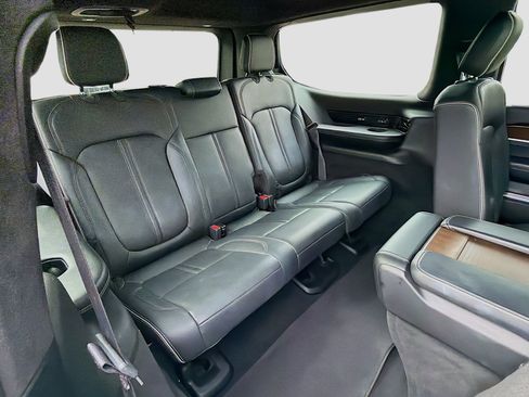 Used 2022 Jeep Grand Wagoneer Series II image 21