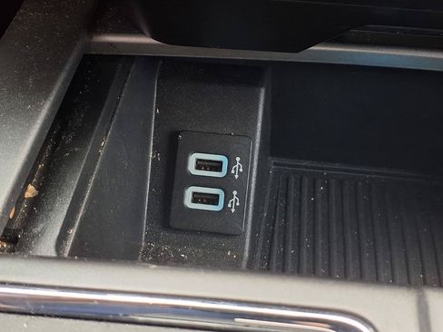 Used 2018 Ford F150 XLT w/ Equipment Group 302A Luxury AWD/4WD image 14