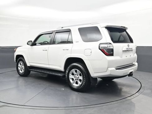 Used 2016 Toyota 4Runner SR5 Premium AWD/4WD image 6