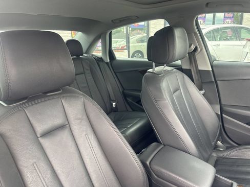 Used 2019 Audi A4 2.0T Premium w/ Convenience Package AWD/4WD image 32