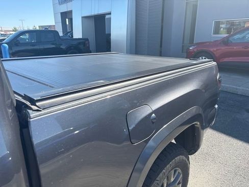 Used 2023 Toyota Tacoma SR5 AWD/4WD image 12