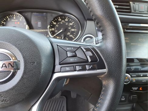 Used 2020 Nissan Rogue SV AWD/4WD image 20