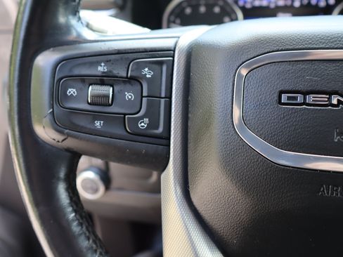 Used 2021 GMC Yukon XL Denali w/ Advanced Technology Package RWD image 34