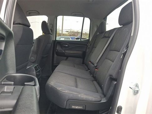 Used 2023 Honda Ridgeline Sport image 10