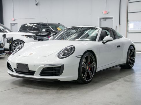 Used 2019 Porsche 911 Targa 4S AWD/4WD image 5