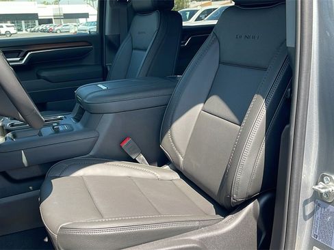 New 2025 GMC Sierra 2500 Denali w/ Denali Reserve Package image 12
