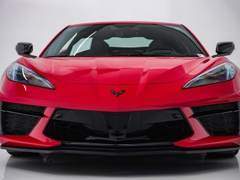 Used 2021 Chevrolet Corvette Stingray Preferred Cpe w/ Z51 Performance Package RWD image 6