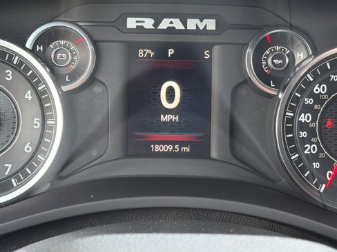 Used 2023 RAM 2500 Tradesman AWD/4WD image 21