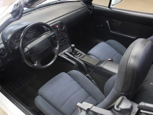Used 1990 MAZDA MX-5 Miata image 7