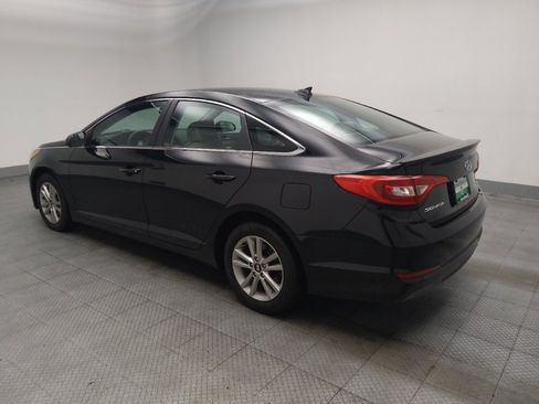 Used 2015 Hyundai Sonata SE w/ Option Group 09 FWD image 2