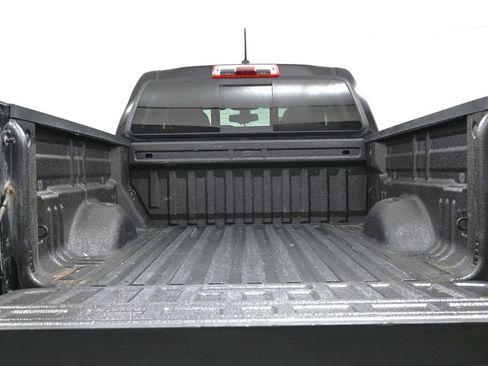 Used 2022 GMC Canyon Elevation w/ Elevation Premium Package AWD/4WD image 17