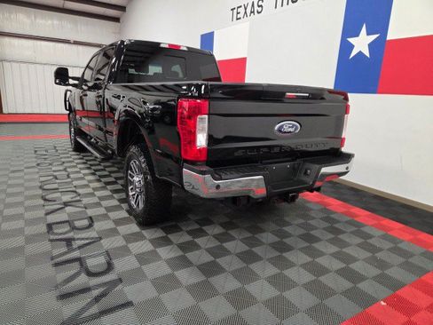 Used 2018 Ford F250 Lariat w/ Lariat Value Package AWD/4WD image 11