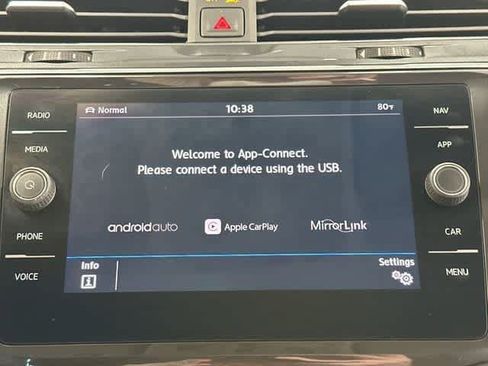 Used 2019 Volkswagen Tiguan SEL Premium AWD/4WD image 14