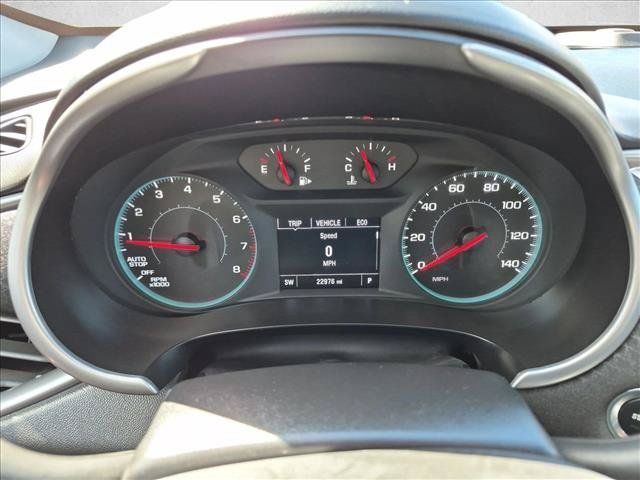Used 2025 Chevrolet Malibu RS FWD image 11