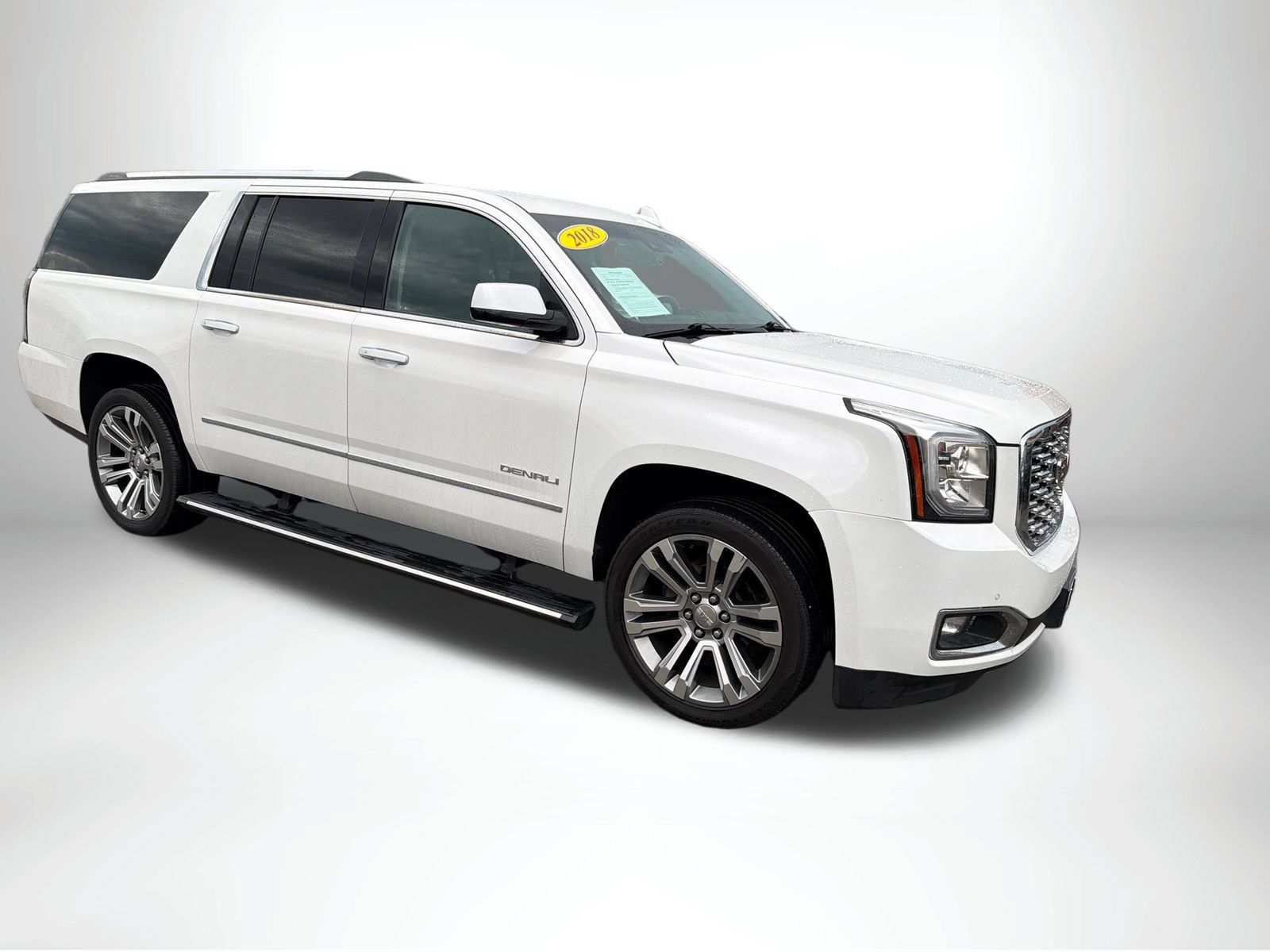 Used 2018 GMC Yukon XL Denali w/ Denali Ultimate Package AWD/4WD image 9