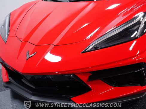 Used 2021 Chevrolet Corvette Stingray Preferred Cpe w/ Z51 Performance Package RWD image 18