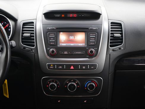 Used 2014 Kia Sorento LX FWD image 15