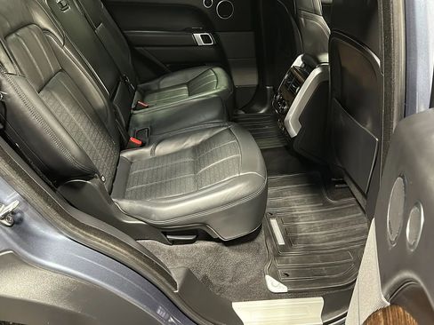 Used 2019 Land Rover Range Rover Sport HSE Dynamic image 16